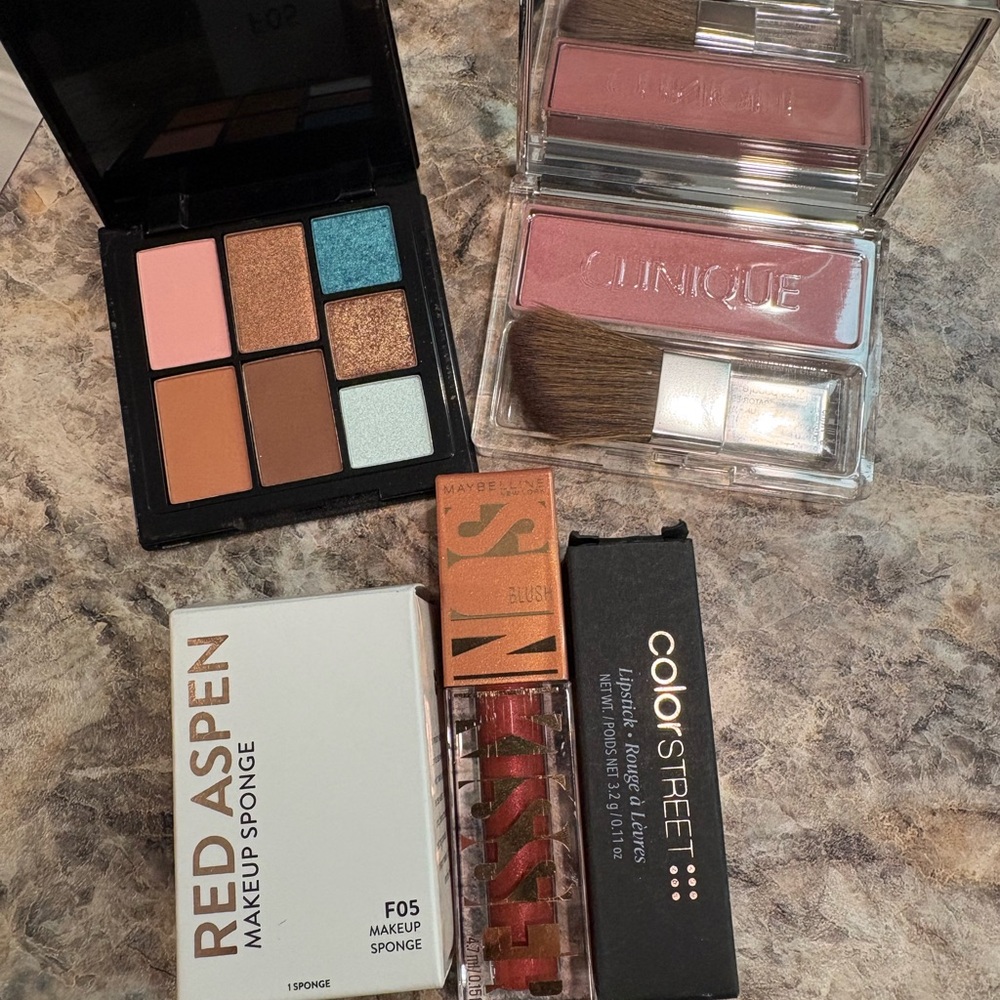 Makeup bundle